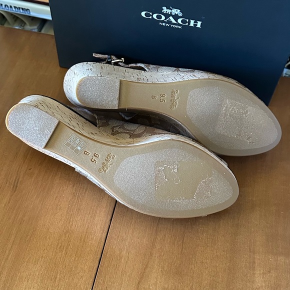 Coach Chestnut Signature Heels 9.5 - Picture 8 of 8